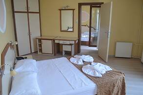 Ayvalik Palas Hotel