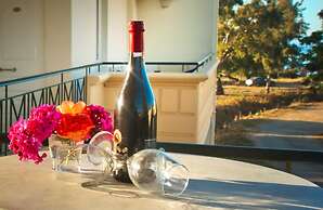 Semiramis Suites