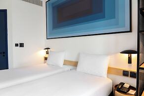 ibis One Central Hotel