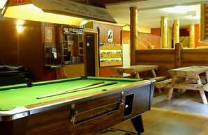 Raging Elk Adventure Lodging