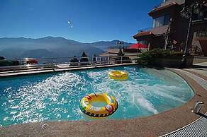 Chun Jing Hillview Villa