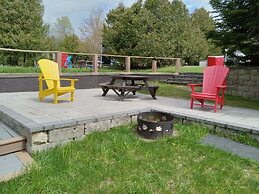Sauble River Marina & Lodge Resort