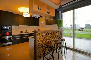 Grand Allevia Villa