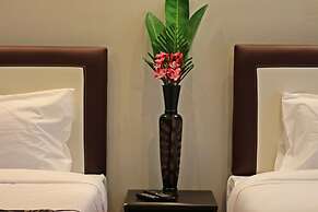 Royal Lee Resort & Spa
