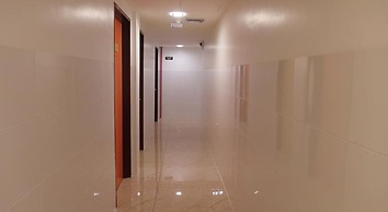 Comfort Two Hotel