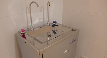 Comfort Two Hotel