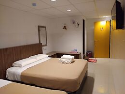 Comfort Two Hotel