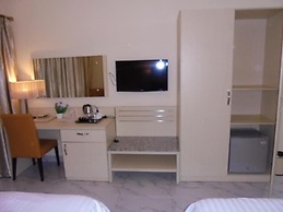 Hotel Pacific