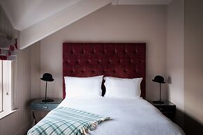 The Fell Hotel
