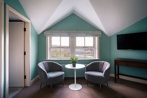 The Fell Hotel