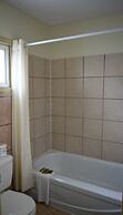 Centre Suites Inns Motel