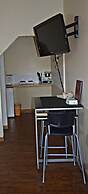 Centre Suites Inns Motel