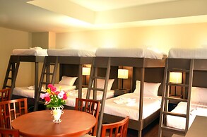 Rivermount Hotel and Resort