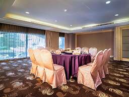 Justwin Grand Hotel