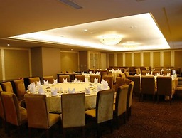 Justwin Grand Hotel