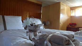 Christina Onassis Yachthotel