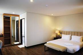 Dolores Tropicana Resort