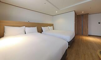 Hotel Rest Seogwipo
