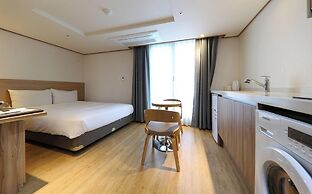 Hotel Rest Seogwipo