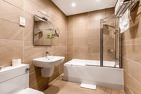 Grand Sapphire Hotel & Banqueting