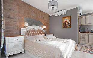 Galatolia Suites