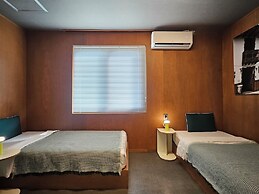 MIDO Hostel