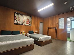 MIDO Hostel