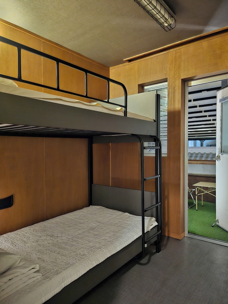 MIDO Hostel