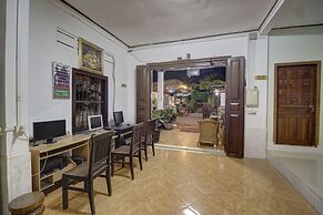 Happy Guesthouse