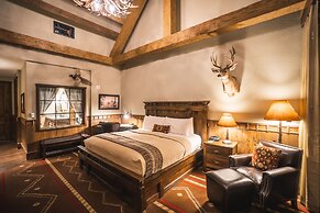 Big Cypress Lodge