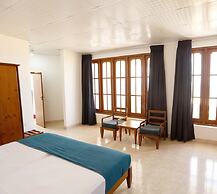 C Negombo