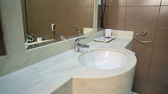 Grand Mayral Hotel
