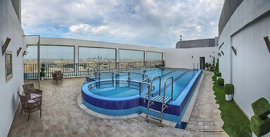 Grand Mayral Hotel