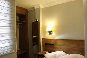 Nur Hotel