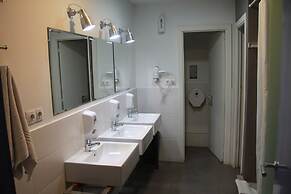 No Limit Hostel Central