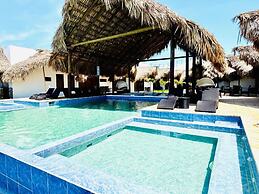 Hotel RICCO BEACH