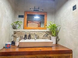 Unseen Knuckles Eco Boutique