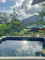 Unseen Knuckles Eco Boutique