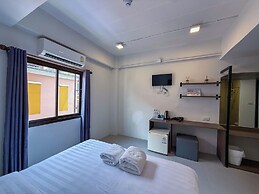 PL Residence Hotel Patamnak Soi 3