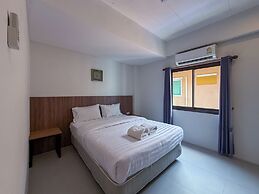 PL Residence Hotel Patamnak Soi 3