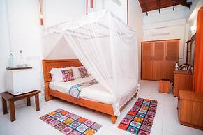 Prime time hotel
