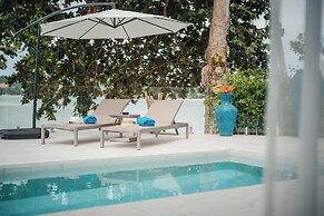Secret Tides - Luxury Beachfront Villas