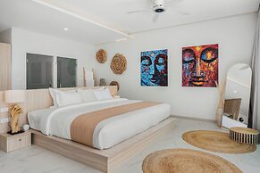 Secret Tides - Luxury Beachfront Villas