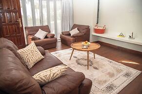 One-Bedroom Cottage with Mt.Kenya View