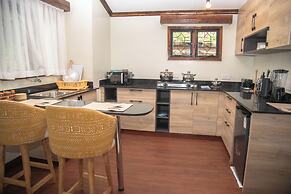 One-Bedroom Cottage with Mt.Kenya View