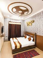 Hotel Pardesi's Near Mansa Devi Temple