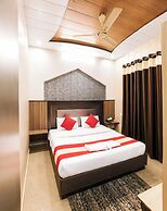 Hotel Pardesi's Near Mansa Devi Temple