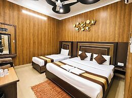 Hotel Pardesi's Near Mansa Devi Temple