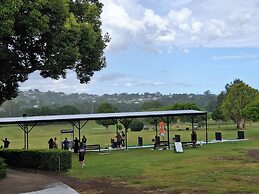 Gunabul Homestead & Golf Course