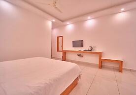Ice Cliff Munnar by VOYE HOMES